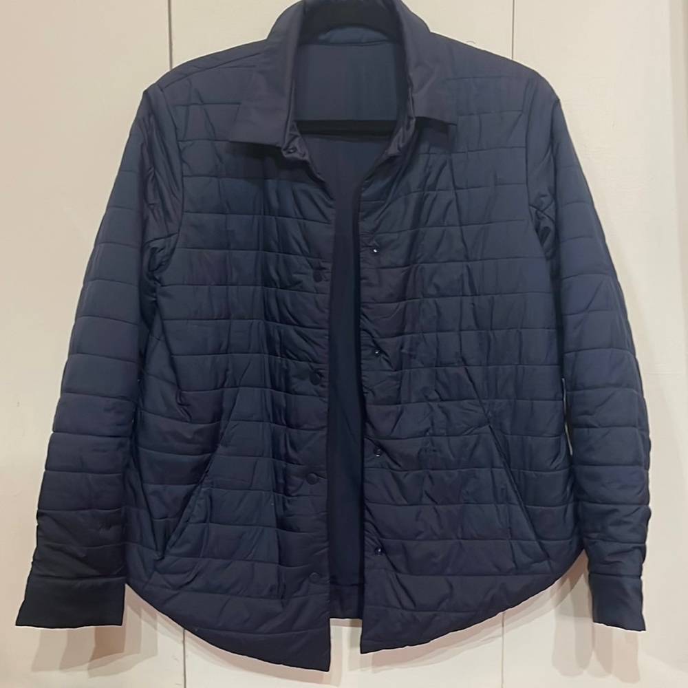 FINAL PRICE DROP lululemon switch please shacket size 4 navy